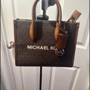 Michael Kors Mirella Women’s MD Crossbody Tote Bag.